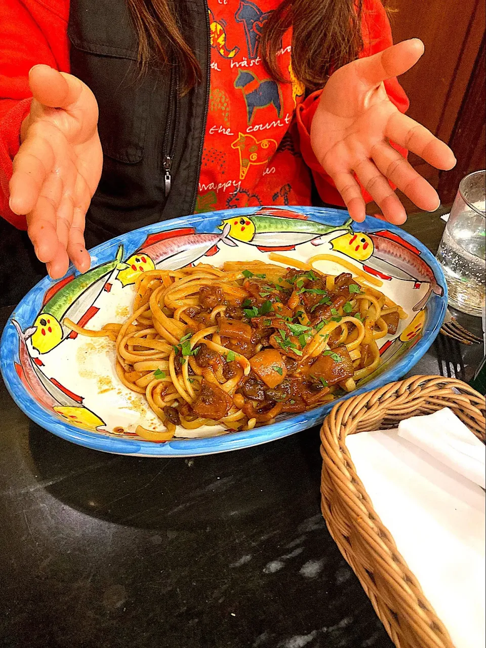 スルメイカとレーズンと松の実のリングィニ＠CESARI(大須商店街東仁王門通り)|はやとさん