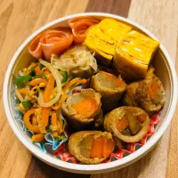 ゴボウとにんじんの肉巻き☺︎|きなこもちさん