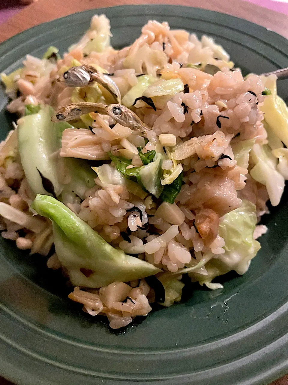 塩麹の砂肝炒めの残り汁で作った炒飯|にゃふてん⛩️さん