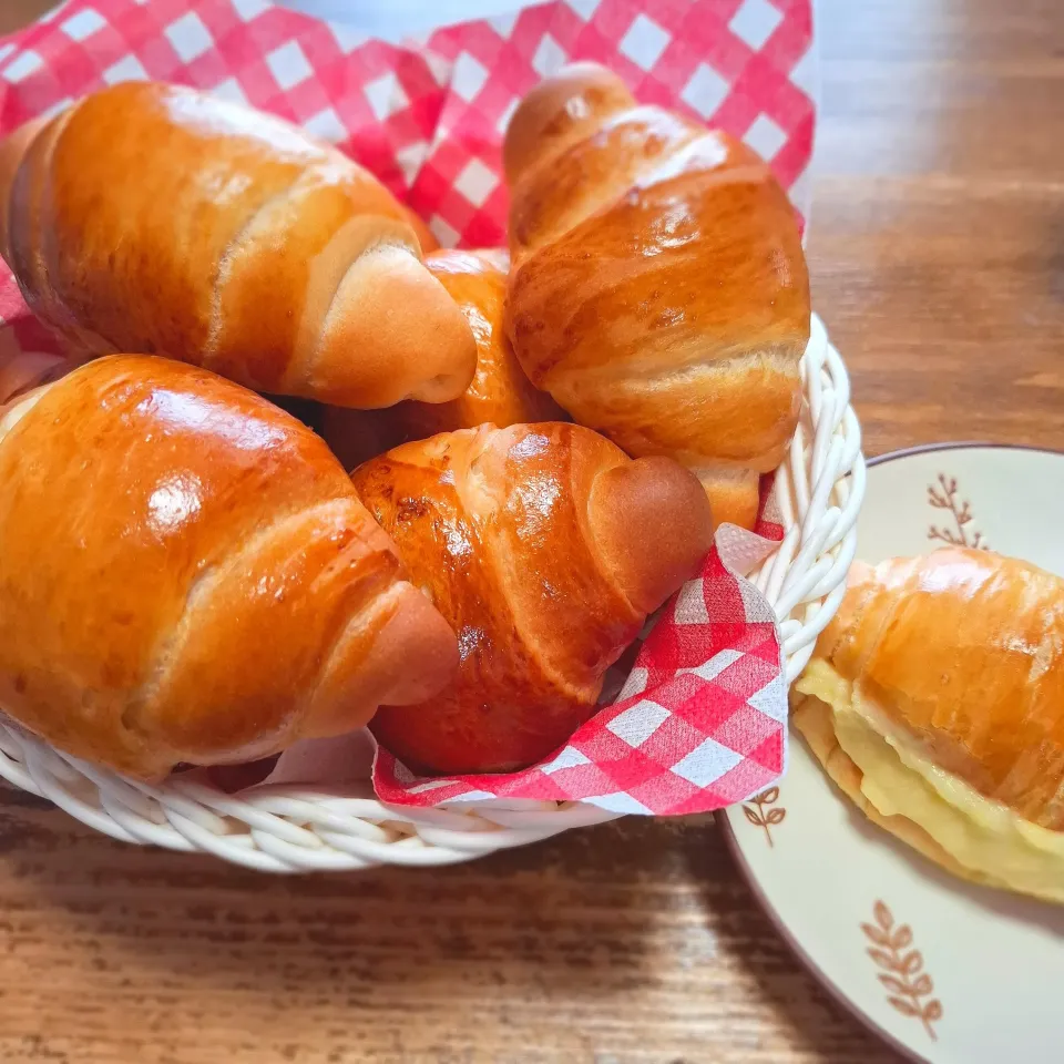 朝食🥐☕️バターロール|ゆきさんさん