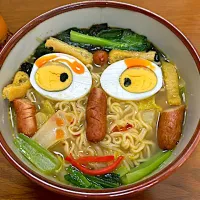 エースコックのワンタン麺🍜、カレー味　　　⊂((・x・))⊃✨|サソリさん
