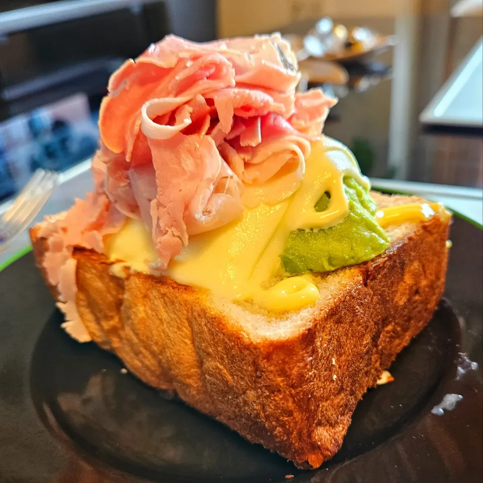 笑顔になれるモーニングトーストです|motohiroさん