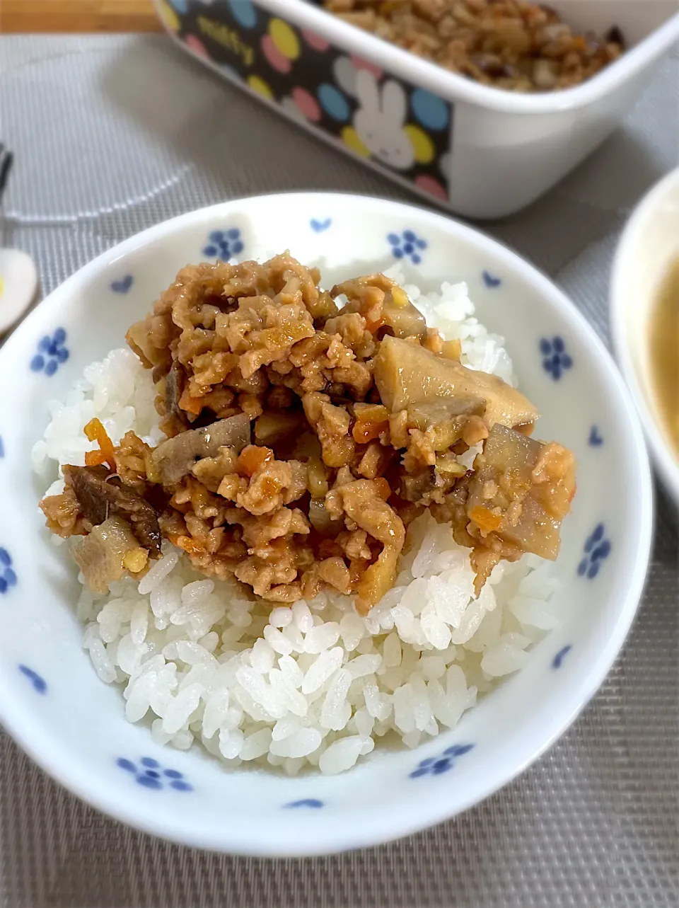 morimi32さんの料理 刻みレンコンと大豆のお肉の肉味噌仕立て|morimi32さん