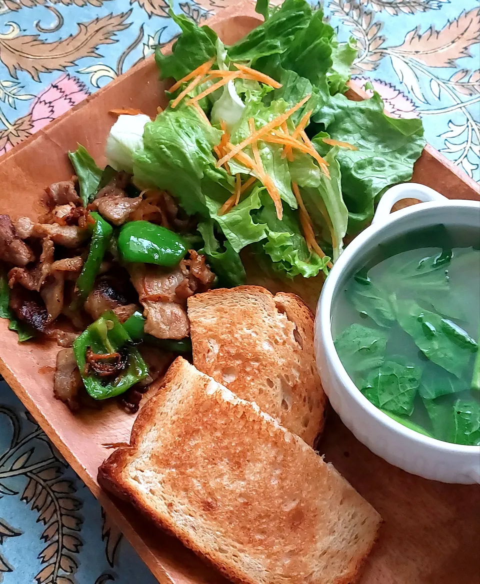 あさごはん🦊2025.11.23|きつねさん