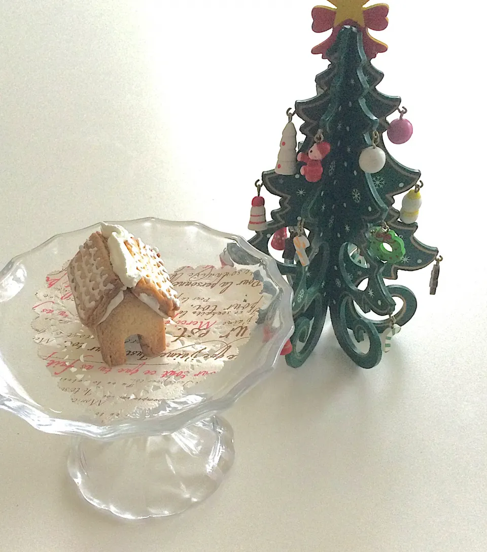 ちっちゃなヘクセンハウス🏠|Ｌilicaさん