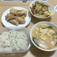 サラダチキン、ちくわとキャベツの醤油マヨ、卵スープ(夜)|＾＾さん
