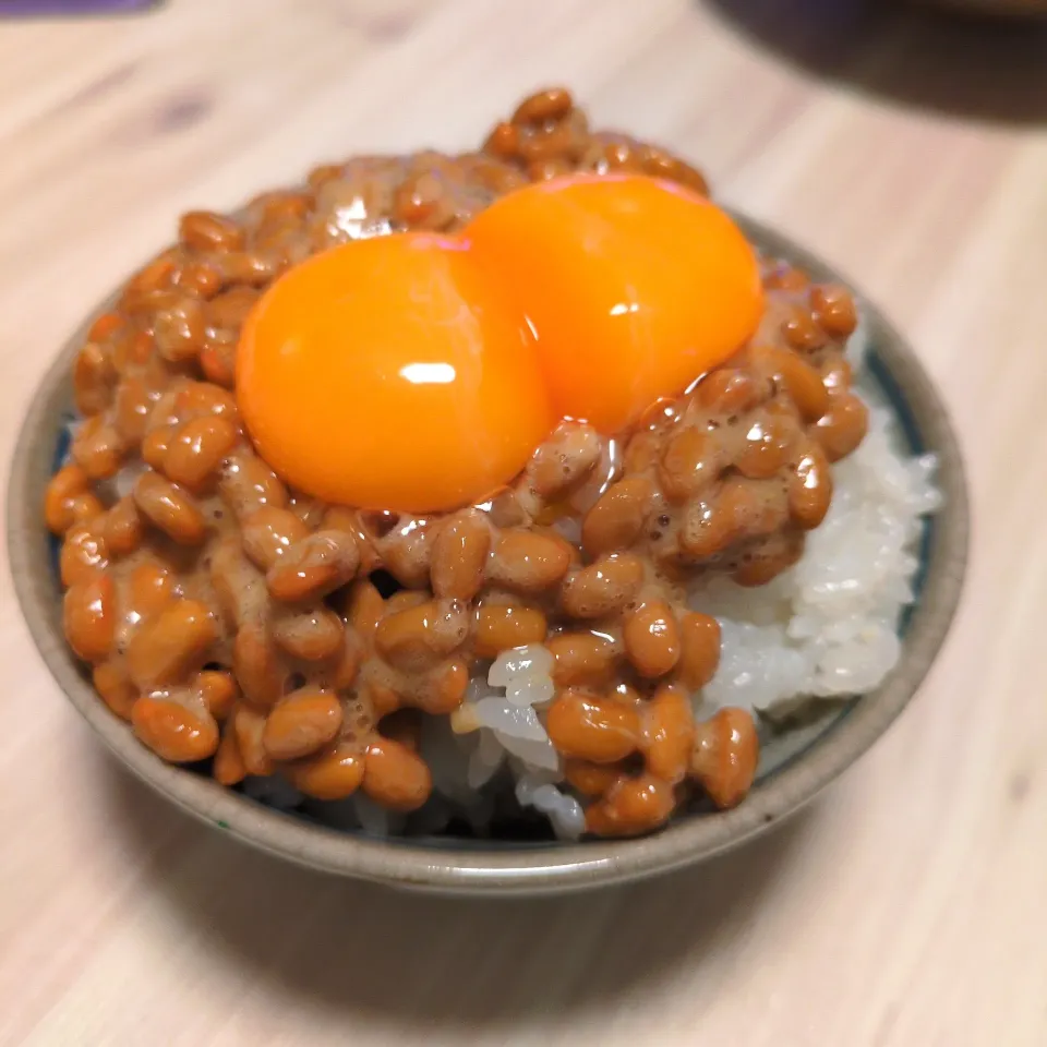 双子🩷納豆ご飯❣️|Maho Sanoさん