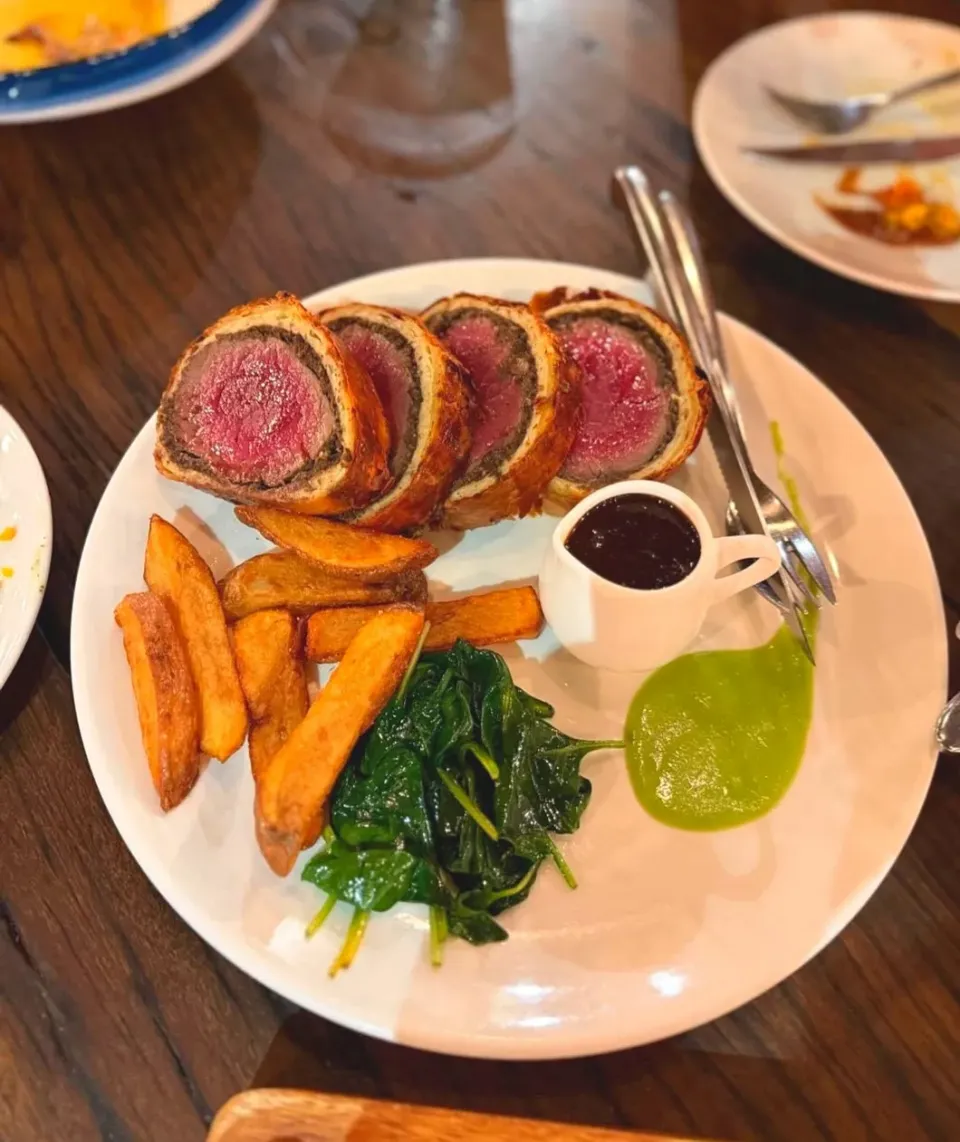 Juicy & Tasty Beef Wellington for Late Lunch on the Weekend  🥩🥯🍟🤤|An'leeさん