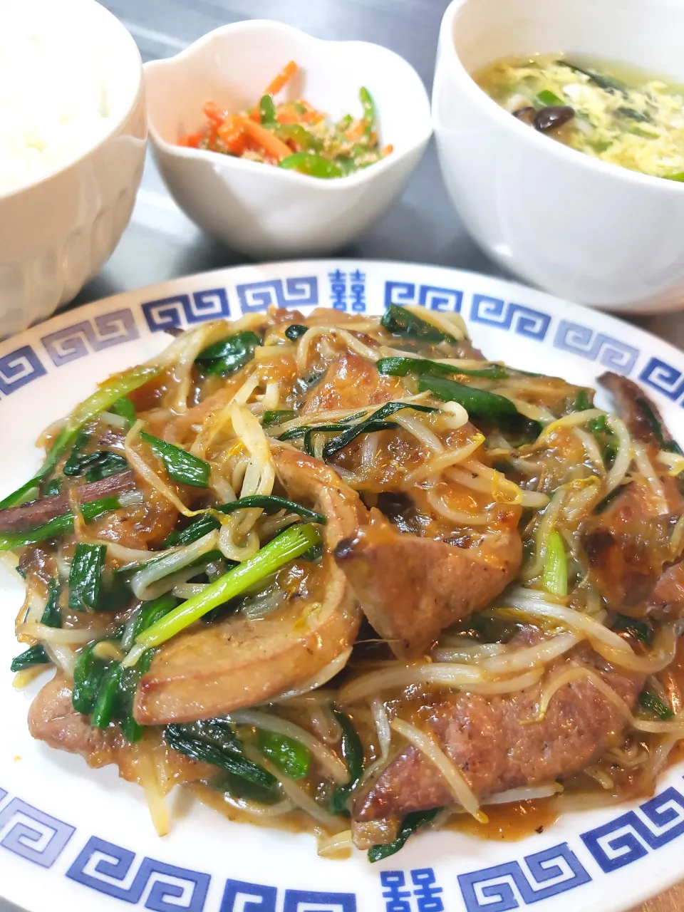 ニラレバ炒め|hidetoさん