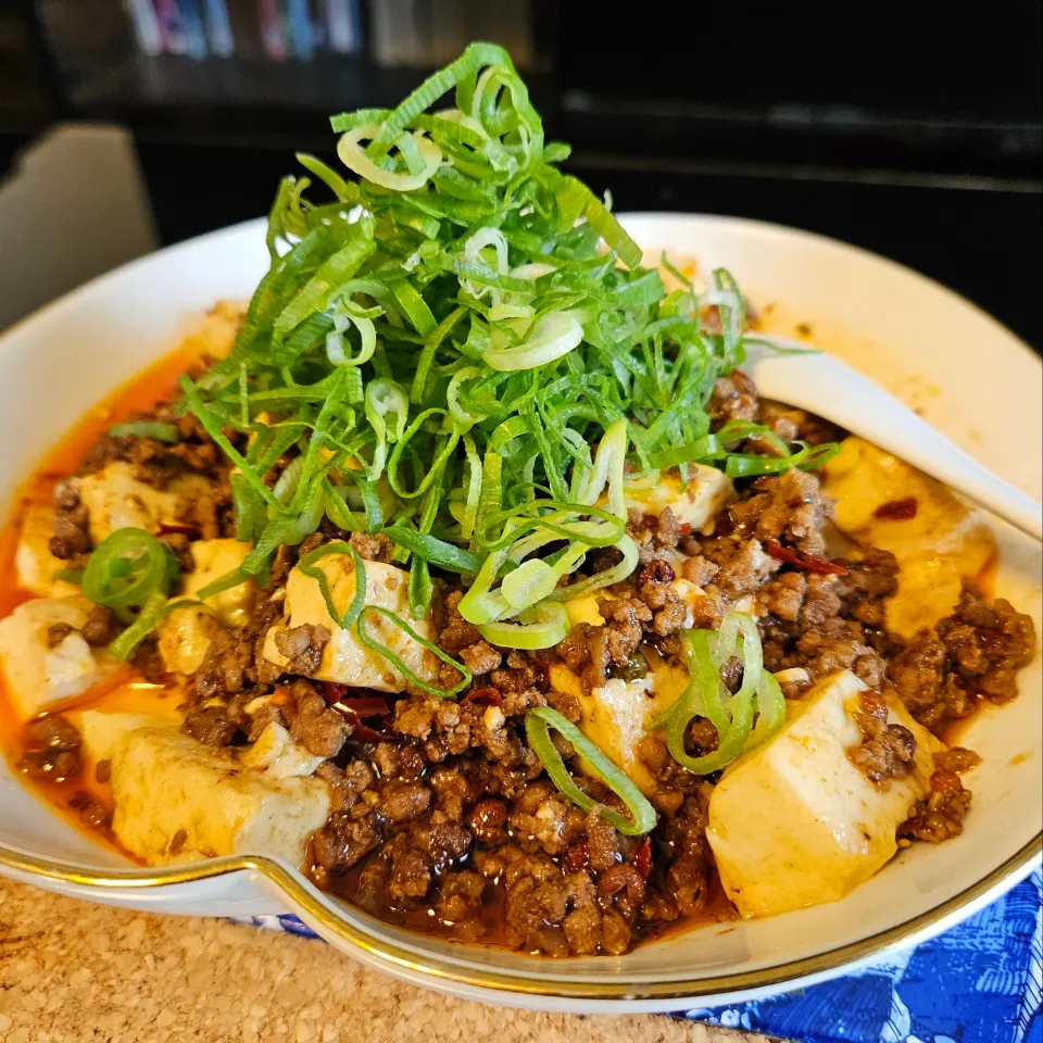 ピリッと辛い大人の麻婆豆腐です|motohiroさん