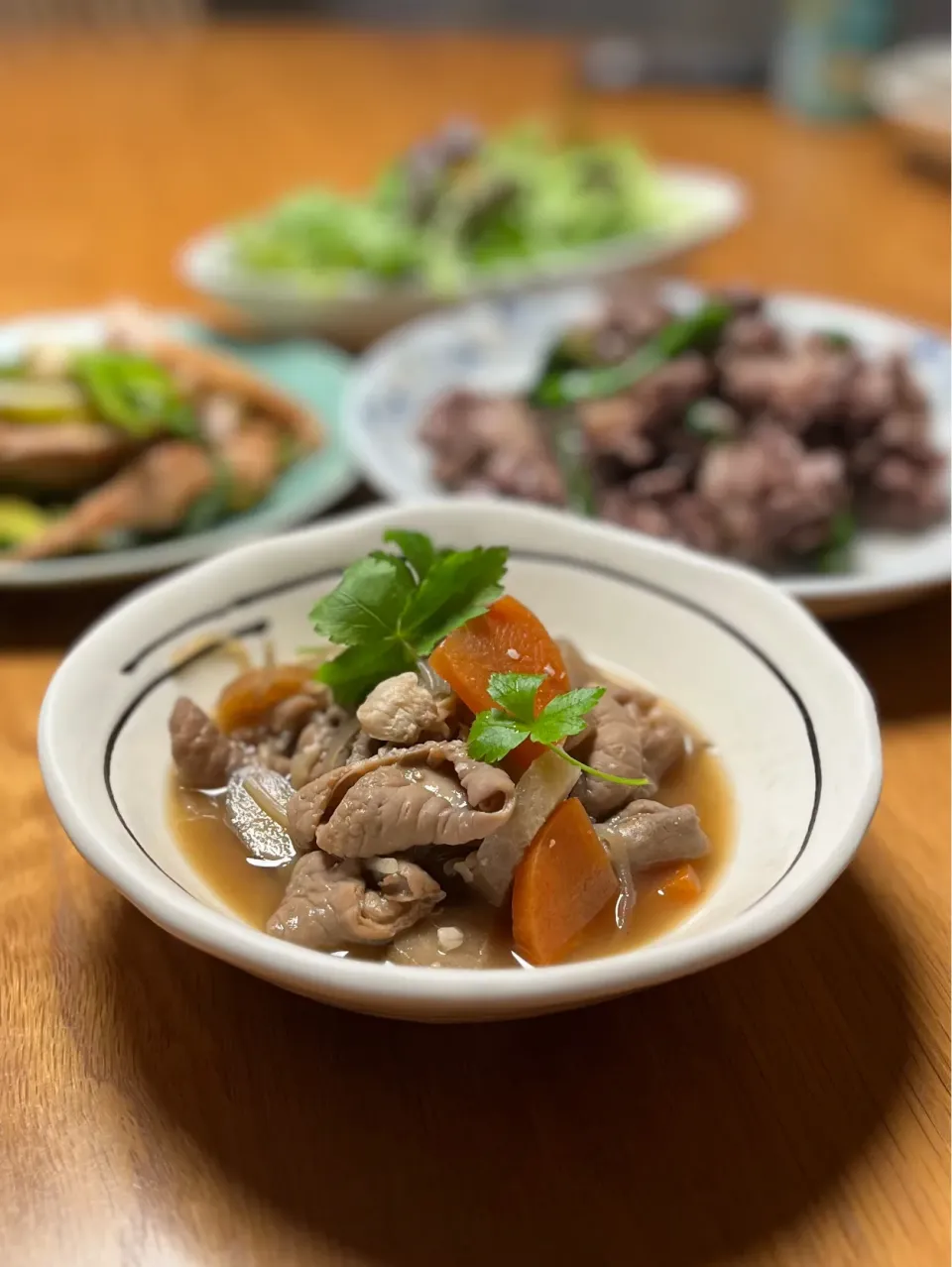 11/23の夕食　もつ煮込む|yoneさん