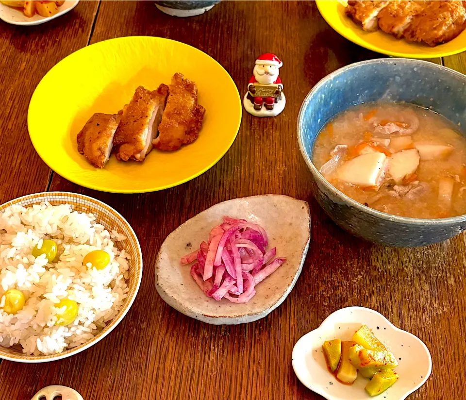 晩ごはん♯豚汁♯銀杏ごはん♯大根梅酢♯自家製カクテキ|小松菜さん