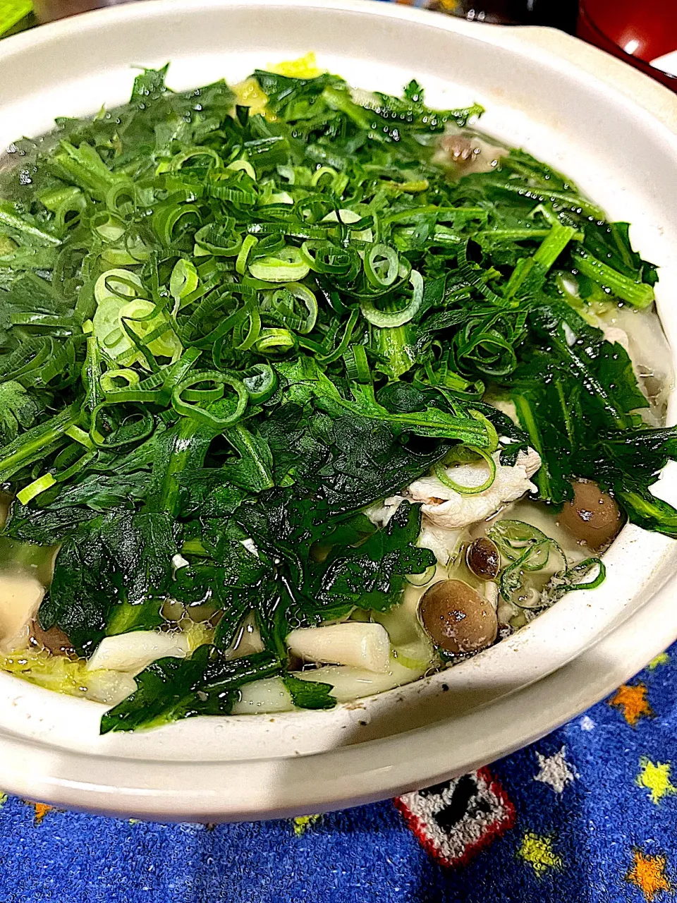 体があったまった♨️ #夕飯　春菊ポーク白菜きのこ鍋|ms903さん