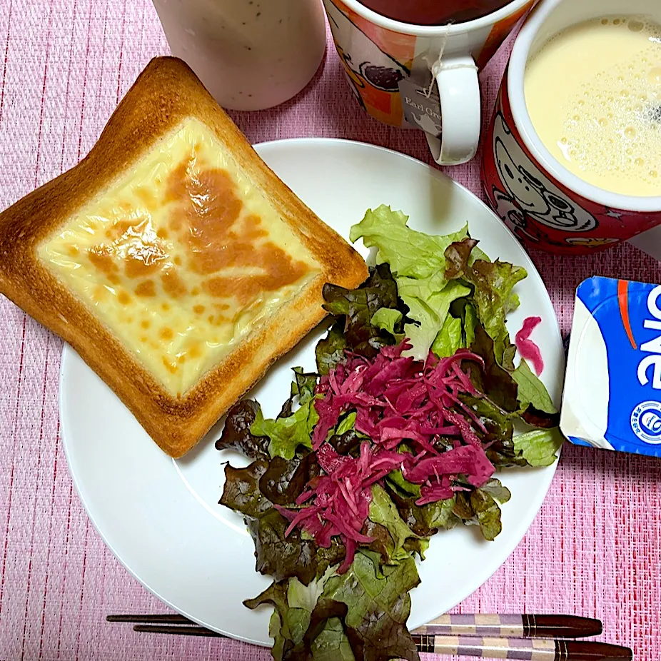 こんがりチーズトースト|akkoさん