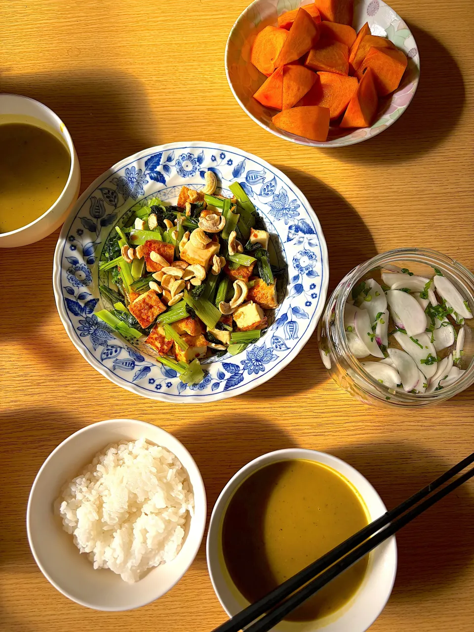 小松菜とカシューナッツと厚揚げ炒め|ちひろさん