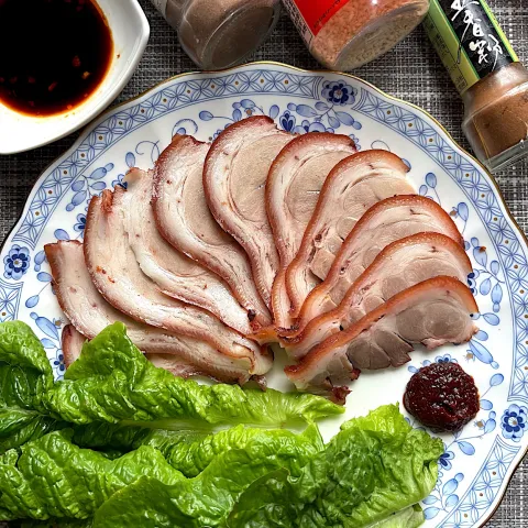 「五香粉」を使ってみたSnapdishの料理・レシピ写真:豚もも肉の蒸篭蒸し