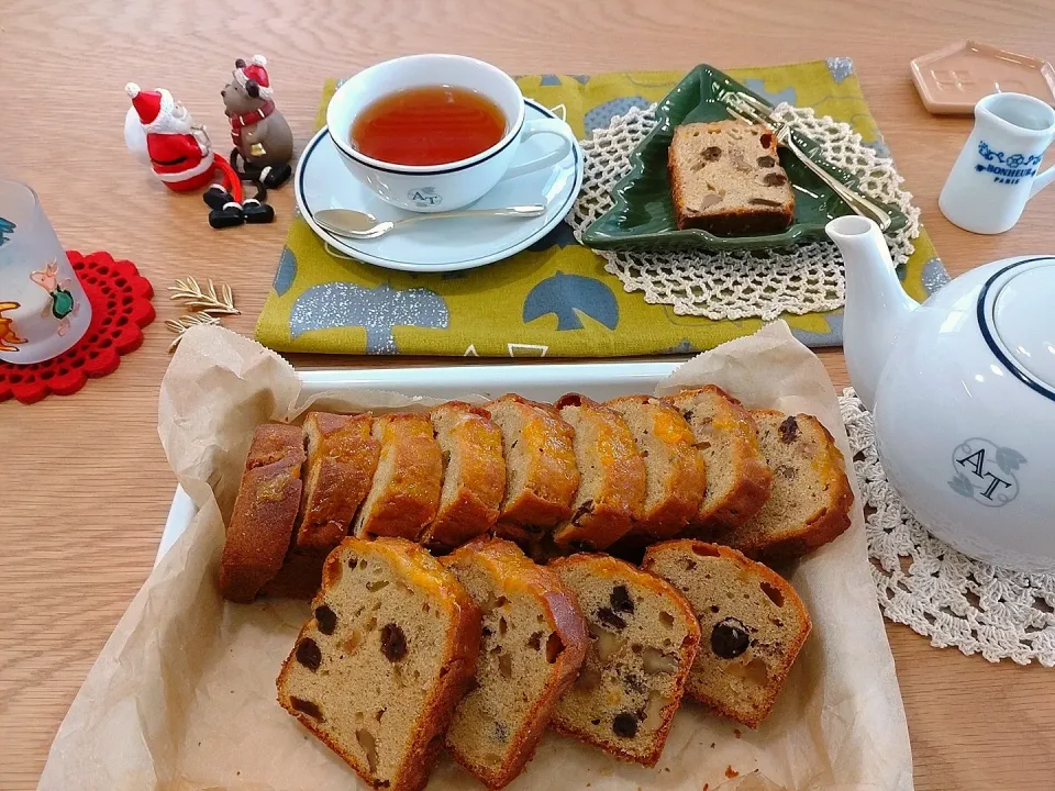 胡桃とラムレーズンのパウンド|みりさん