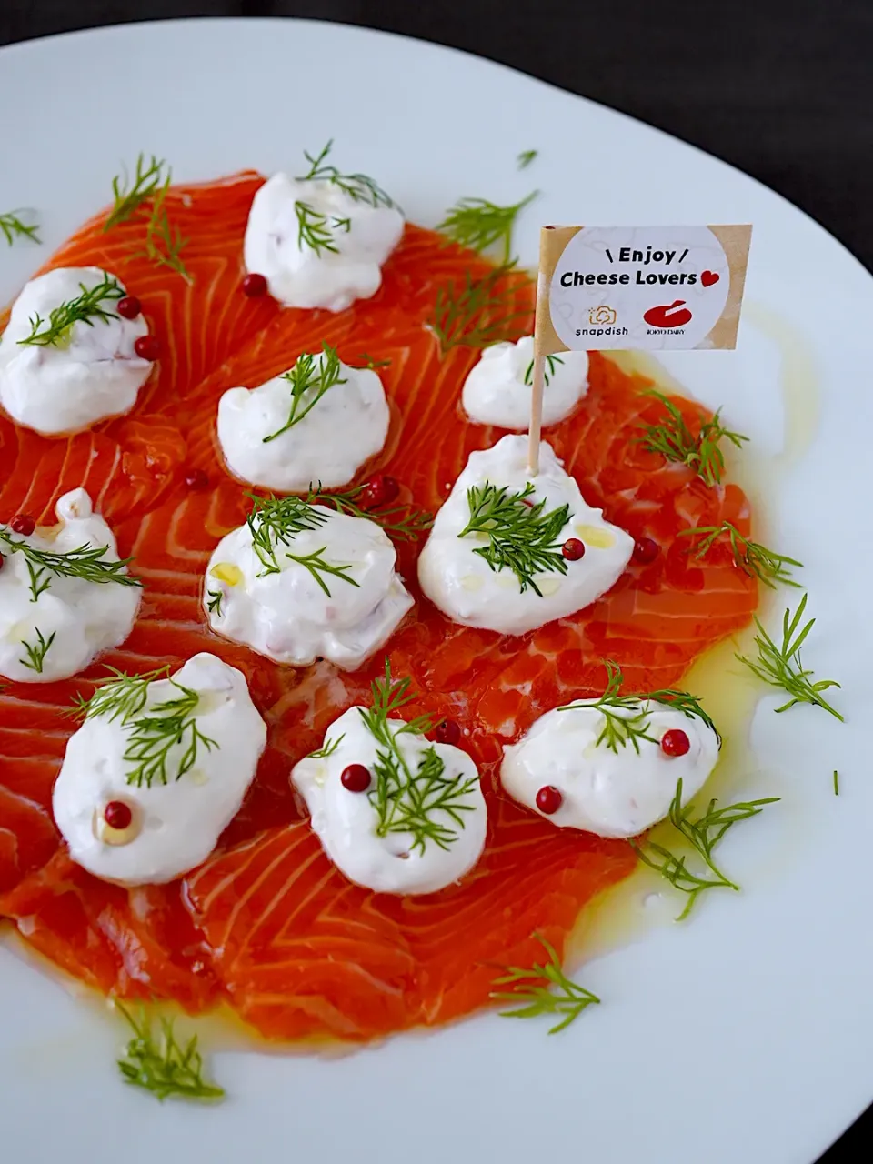 サーモンのカルパッチョ ケスレクリームソース|Junさん