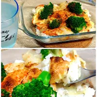 簡単❗️クリームシチューかけの手抜きドリア|いーのさん