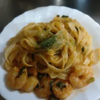 エビと小松菜のクリームパスタ|みっつさん