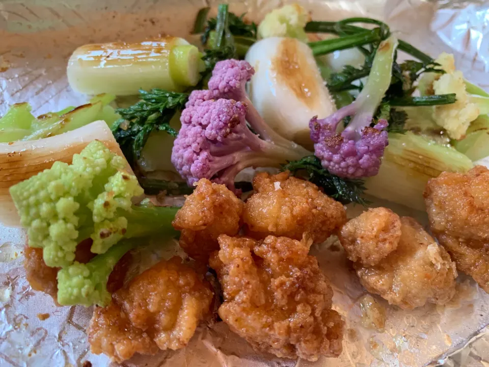 なんこつ唐揚げとねぎのカラフル炒め物|そらまめさん