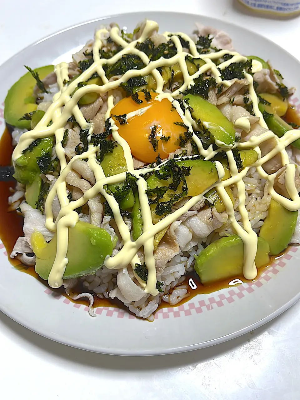 アボガドと豚肉の和風丼♫wwwww|Yoshihiro Andoさん
