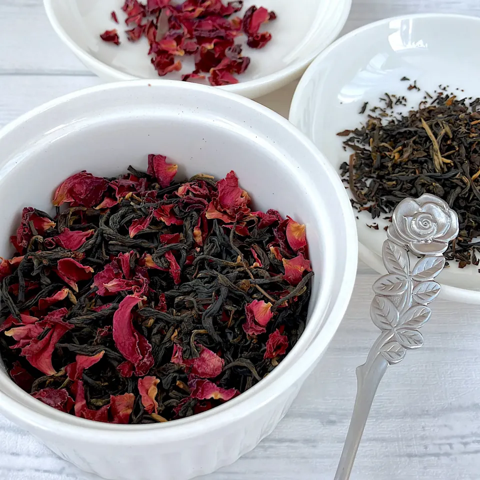 ローズ紅茶🌹自家製センテッドティー|紅茶とお菓子と時々ごはんさん