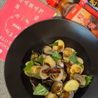 にゃんぺこさんの料理 🇹🇼しじみのバジル炒め【九層塔炒蜆仔】🇹🇼|オハナシマンさん