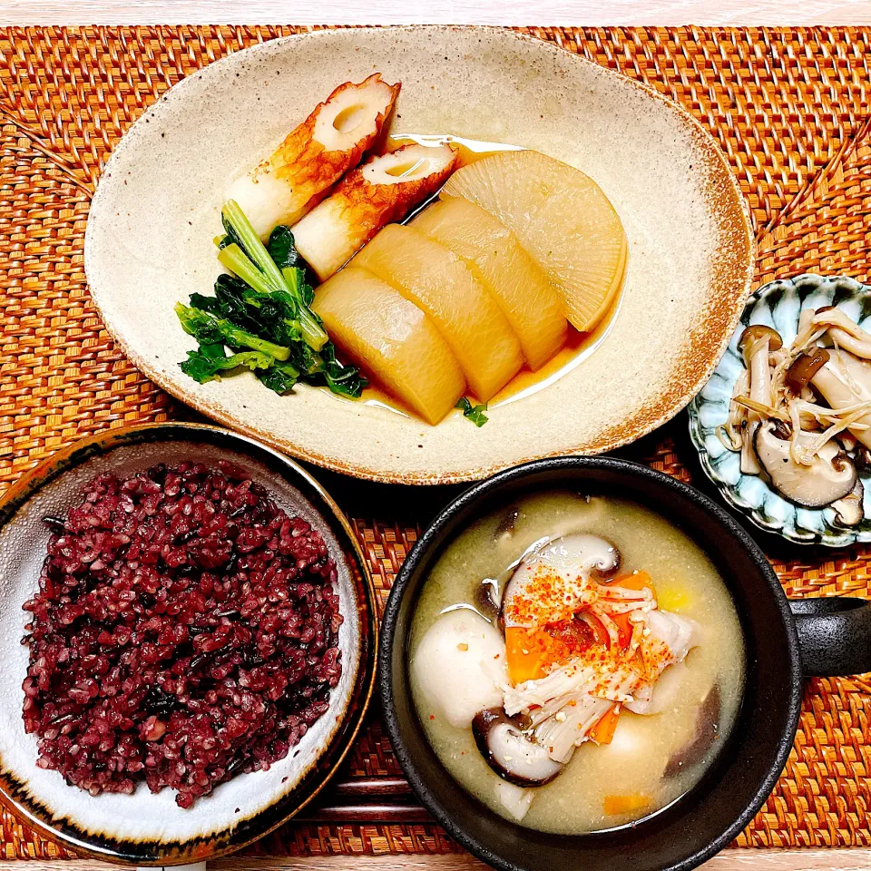 🍚夜【大根竹輪と菜の花の煮物】🍚|Laniさん