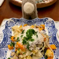 2025/11/24   バターナッツかぼちゃ、りんごとソーセージのパスタ (りんごの使い途を求めてPart 7)　Butternut Squash, Apples and Sausage Pasta|21 Boys & 野鳥さん