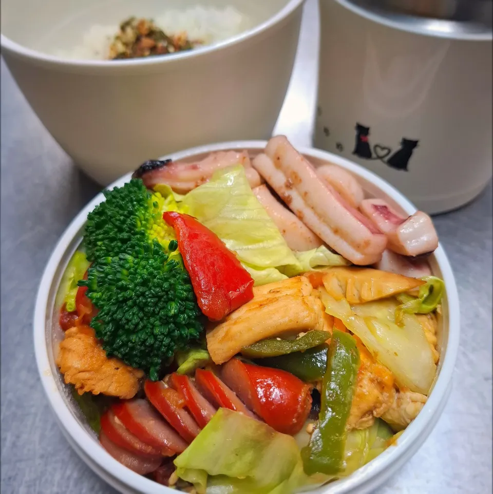 🥬🦑野菜炒め＆イカバタ弁当🥬🦑|ゆきさんさん