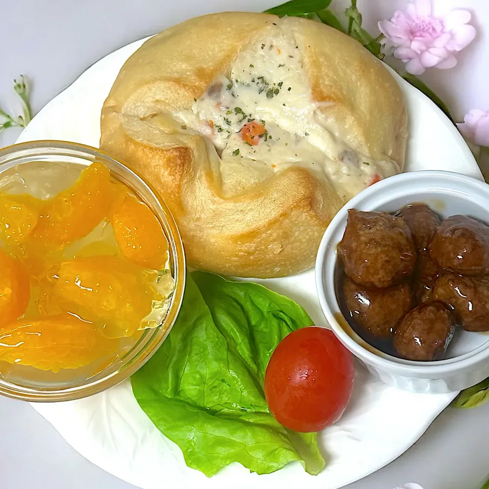 シチューパンモーニング|besさん