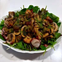 タコときのこの温サラダ フレッシュディル添え|ぶりぞうさん