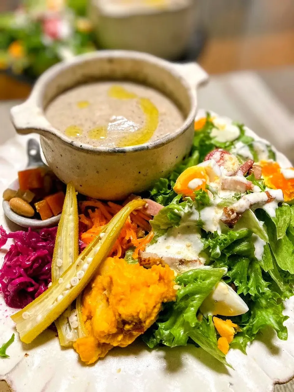 きのこのポタージュとシーザーサラダプレート|kaladacafemakumaさん