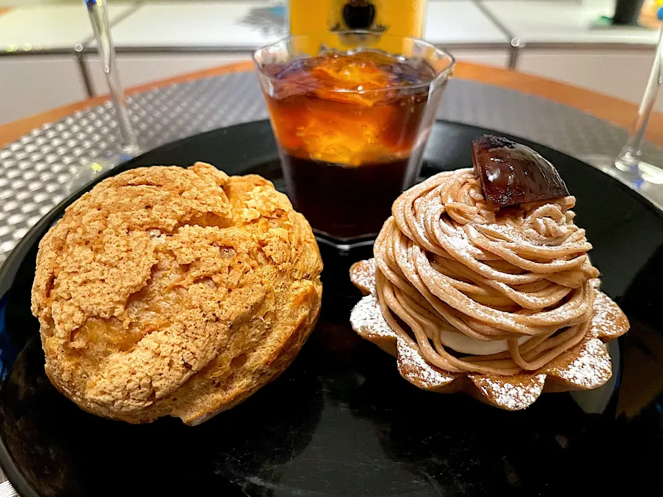 タルトレットモンブラン、シュークリーム　菊ヴェ|なお🅿️さん