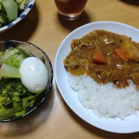 カレーライスとサラダ|しまだ ちえこさん