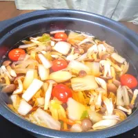 【鍋出汁の駅伝①🎯ミニトマト🍅と野菜たっぷり鍋🤤】|Falco*さん