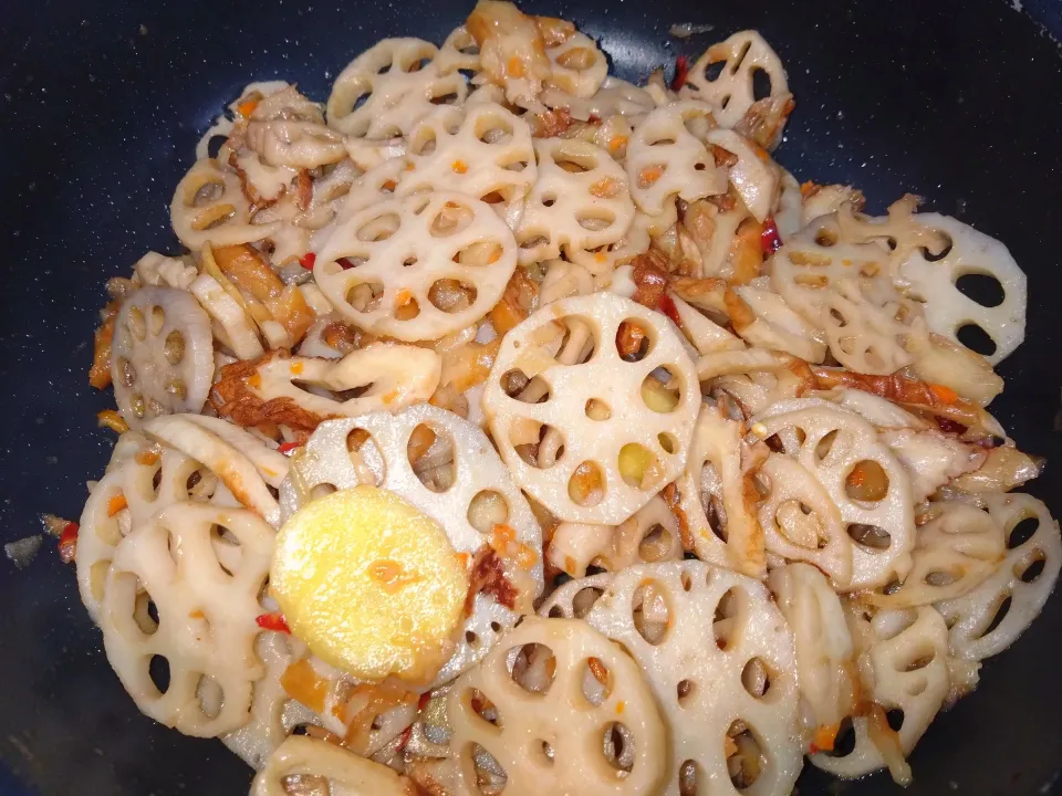 れんこんのきんぴら|秀美«シュウビ»さん