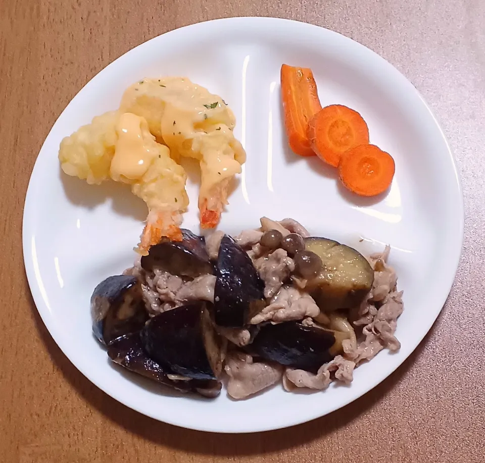 エビマヨネーズ、にんじん、豚となすとシメジのポン酢炒め|ナナさん