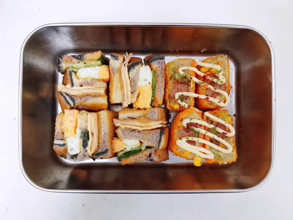 经典火腿芝士蛋三明治+香肠土豆卷|Yilinさん