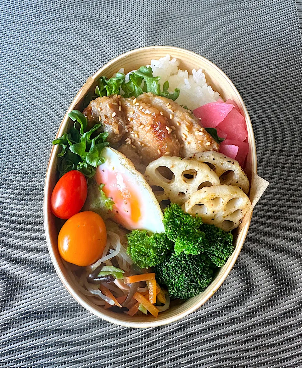 "豚肉の塩麹焼き"弁当|kazuさん