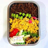 二食丼弁当🍙|アキさん