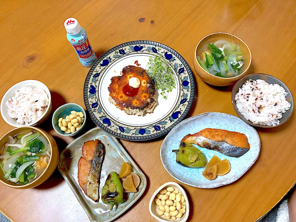 三割引きでGETした鶏ミンチとサワラの味醂干しで節約ご飯🍚|さくたえさん