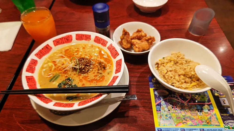濃厚担々麺+から揚げ&半チャーハンセット、五目焼きそば、杏仁豆腐、ドリンクバー(夕飯、バーミヤン)|enarinさん