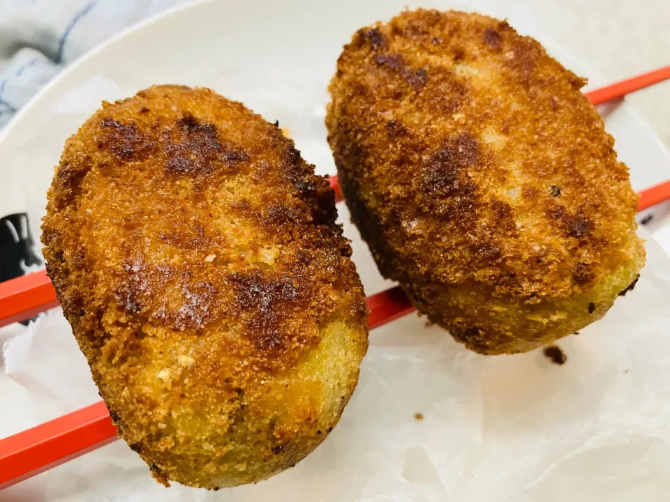 シンプルさつまいもコロッケ２つだけ|ご飯はん♪さん