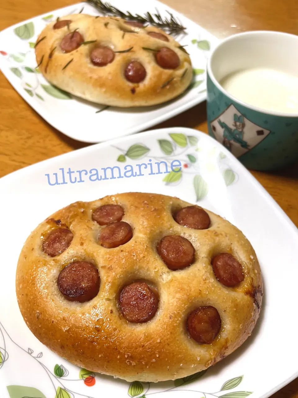 ＊ソーセージ・フォカッチャで朝ごはん♪＊|ultramarineさん