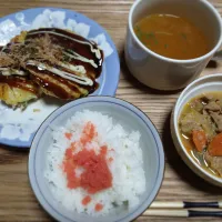 モツ煮、お好み焼き、オニオンスープわご飯|あきこさん