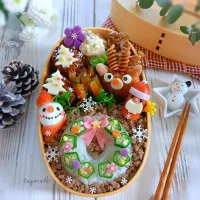 🎄オクラのクリスマスリースと
肉そぼろご飯⛄
#クリスマス弁当|ayano.adshさん