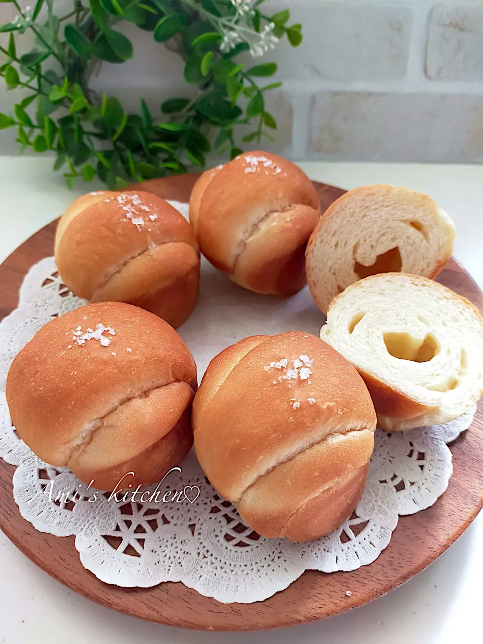 まん丸塩パン☺️🥐|あみさん