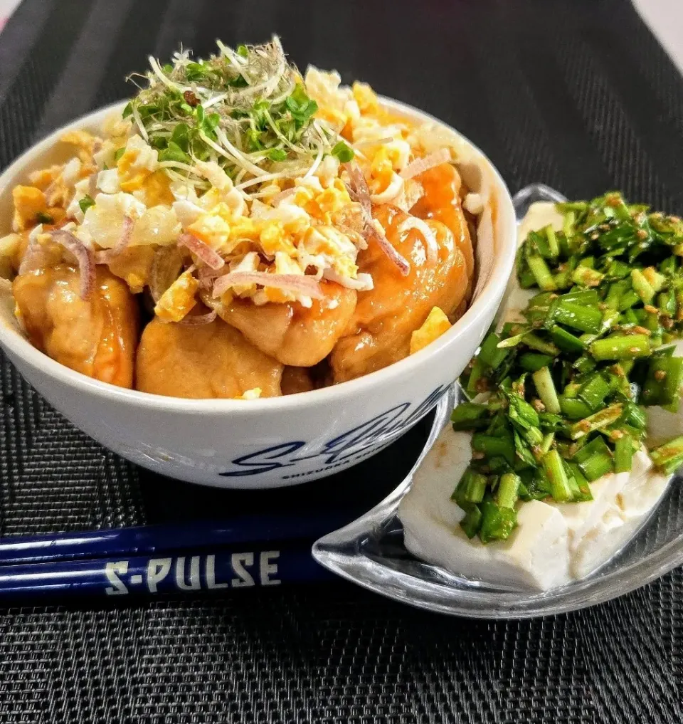 みょうがタルタル鶏丼
コク旨ニラだれ奴|マギーさん